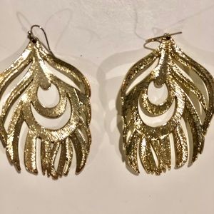 Kendra Scott gold peacock feather earrings